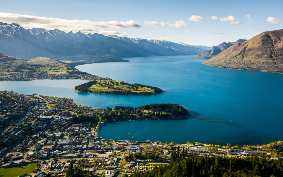 Blick auf Queenstown und Lake Wakatipu, Neuseeland